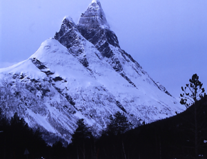 Doppelspitze des Otertinden bei Skibotn