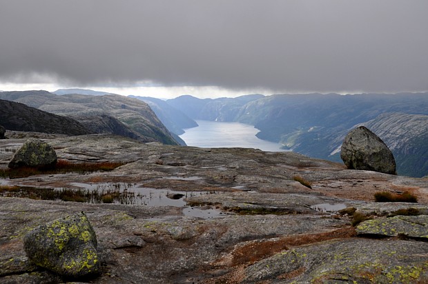 Titel Kjerag Wetter Wolken Stein Lysefjord